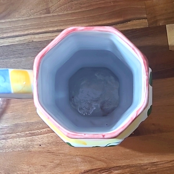 Ceramic Vase - Picture 4 of 12